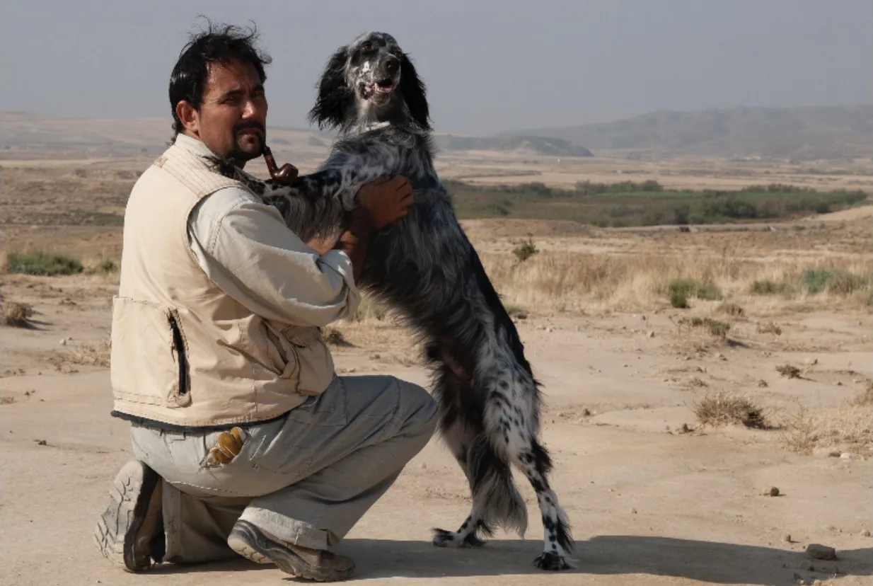 Con el setter, en el rodaje del spot · Bardenas Reales, 2006